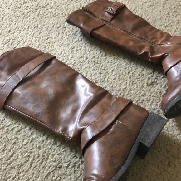 Brash Brown Boots 👢 - Picture 5 of 6